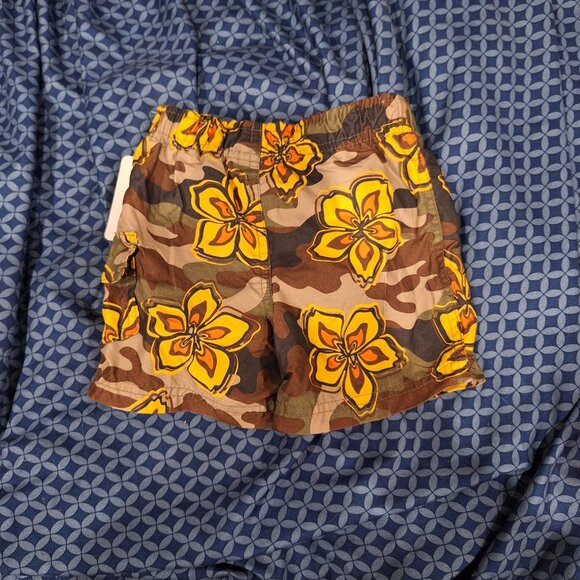 boys swim trunks camo 6-12 months - Picture 1 of 6